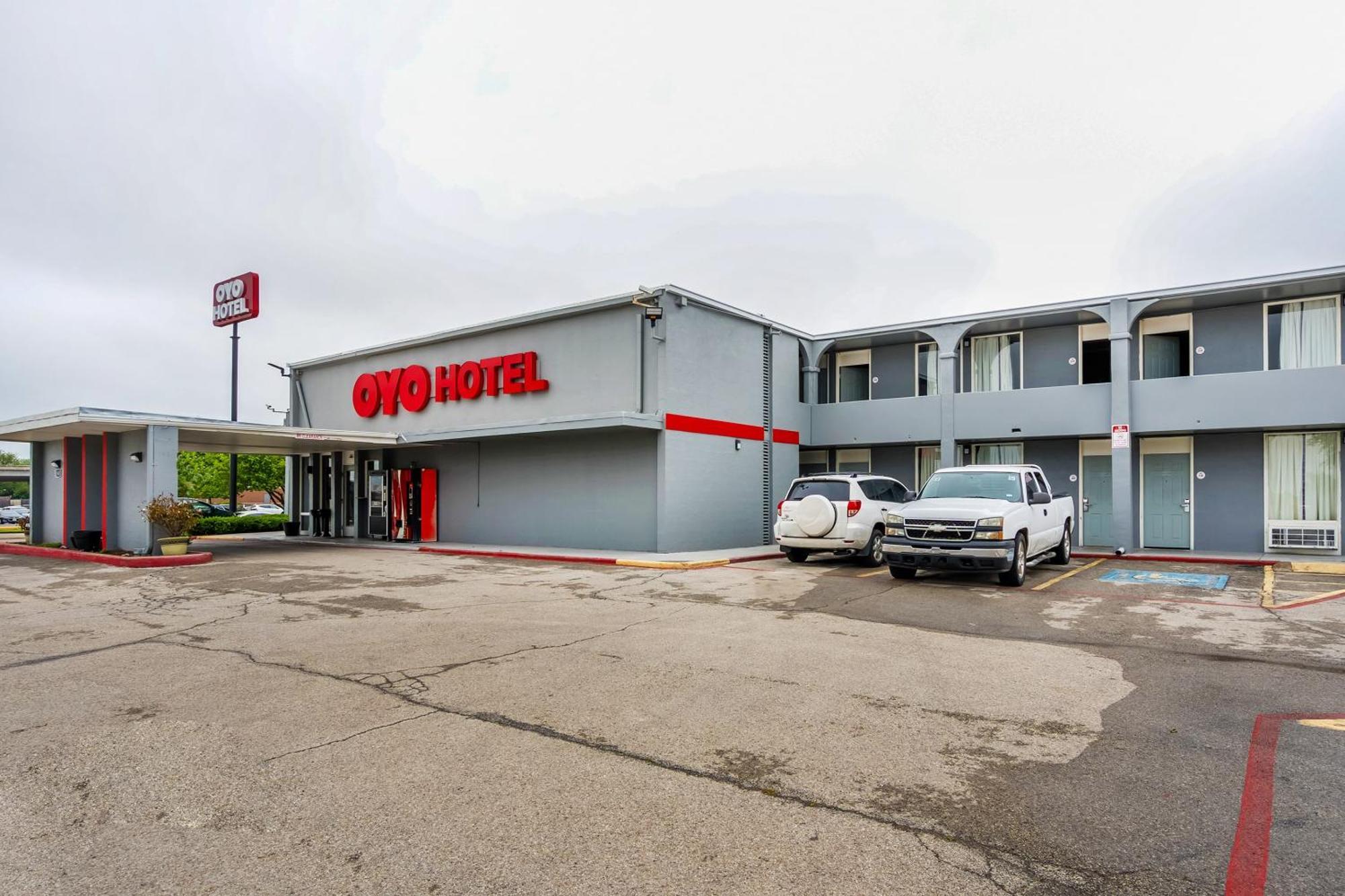 Oyo - Downtown 2*