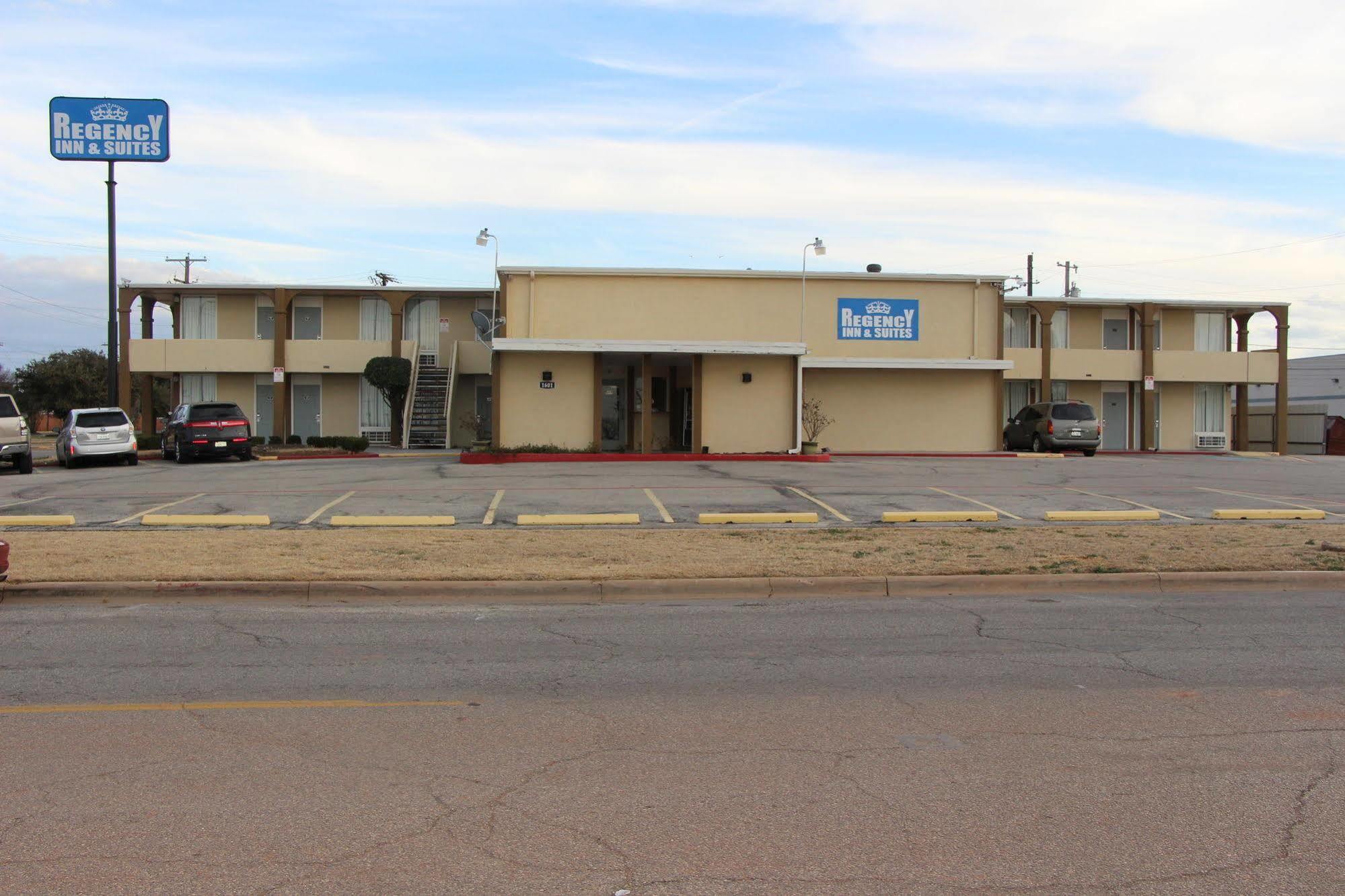 Oyo - Downtown Wichita Falls
